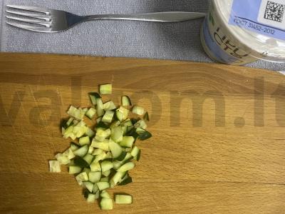 Salotas su bulvių traškučiais ir grietine Žingsnis 1