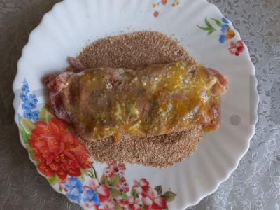 Kiaulienos kotletai su džiūvėsėliais Žingsnis 5