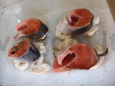 Upėtakis ant žiedinių kopūstų pagalvėlės Žingsnis 3