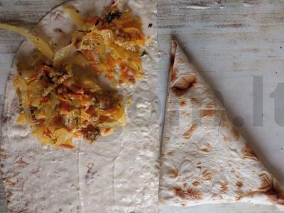 Krištolinė kopūstinė iš lavašo su kopūstų įdaru Žingsnis 5