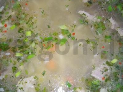 Sriuba su jautienos kaulais pagrindine nuotrauka