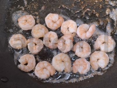 Jūros gėrybių salotas „Skanaus“ Žingsnis 1