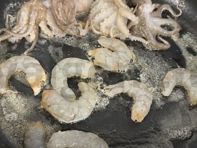 Makaronai su jūros gėrybėmis ir bisque padažu Žingsnis 9