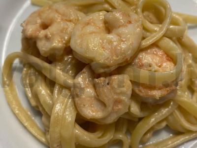 Makaronai su jūros gėrybėmis ir bisque padažu pagrindine nuotrauka