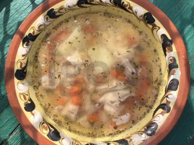 Sriuba su avinžirniais ir itališkais prieskoniais pagrindine nuotrauka