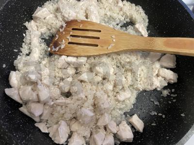 Kvapnus troškintas ryžiai su mėsa Žingsnis 2