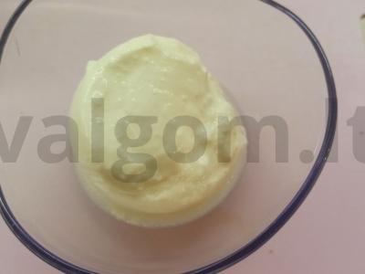 Termostatinis jogurtas su aviečių konfitu ir granola Žingsnis 2