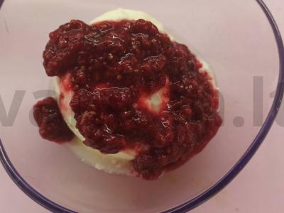 Termostatinis jogurtas su aviečių konfitu ir granola Žingsnis 3