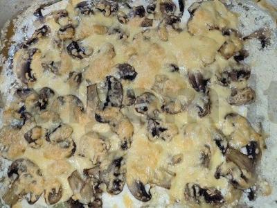 Kepinys su vištiena, pievagrybiais ir sūriu Žingsnis 8