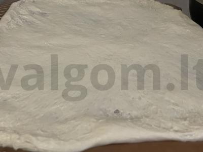 Namų pica su alyvuogėmis ir grybais Žingsnis 1