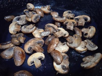 Jautienos steikas su grybų ir alyvuogių garnyru Žingsnis 5