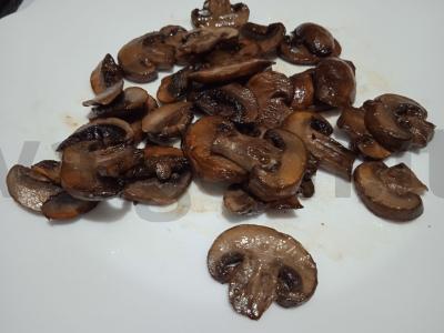 Jautienos steikas su grybų ir alyvuogių garnyru Žingsnis 6