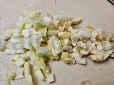 Bananų-obuolių pyragėliai Žingsnis 1