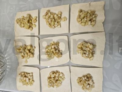 Bananų-obuolių pyragėliai Žingsnis 3