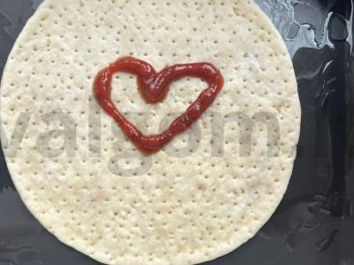 Vištienos pica su ananasais Žingsnis 1