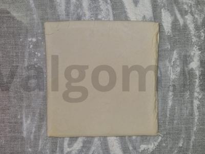 Dešrelės sluoksniuotame tešloje su sezamu Žingsnis 1