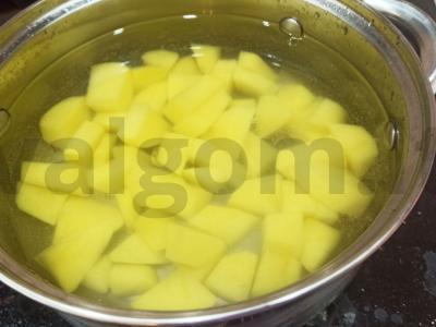 Vištienos sriuba su grietinėlėmis Žingsnis 1