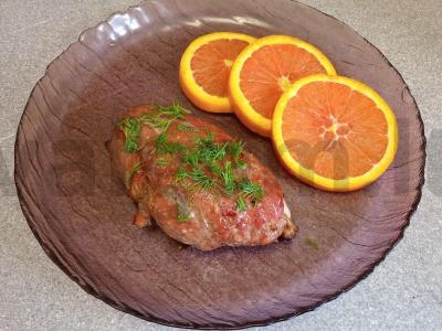 Kepta antis krūtinėlė raudono apelsino marinate pagrindine nuotrauka