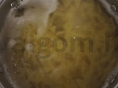 Salotas „Popurri“ su granatų sultimis Žingsnis 1