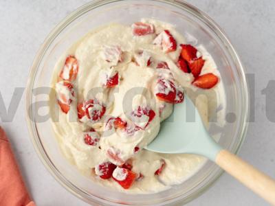 Varškės apkepas su braškėmis Žingsnis 3