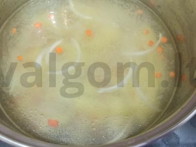 Raudonos lęšio ir bulvių sriuba Žingsnis 2