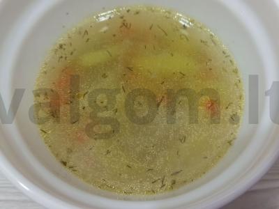 Raudonos lęšio ir bulvių sriuba pagrindine nuotrauka