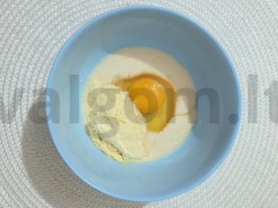 Kukurūzų blynai su šokolado pasta ir avietėmis Žingsnis 2