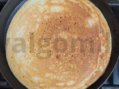 Kukurūzų blynai su šokolado pasta ir avietėmis Žingsnis 4