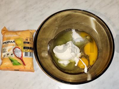 Raudonųjų serbentų pyragas „Raudonoji špinelė“ Žingsnis 1