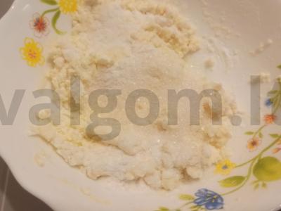 Varškės rutuliukai ant ryžių miltų Žingsnis 2