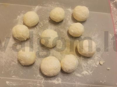 Varškės rutuliukai ant ryžių miltų Žingsnis 3