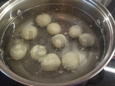 Varškės rutuliukai ant ryžių miltų Žingsnis 4