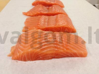 Lašiša su rukola ir graikiško jogurto padažu Žingsnis 1