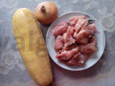 Vištienos filė kotletai su cukinija „Nježenka“ Žingsnis 1