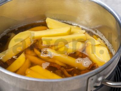 Grybų sriuba su bulvėmis Žingsnis 5