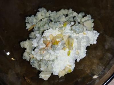 Pomidorai, įdaryti sūriu su mėlynąja pelėsiu, varške ir česnaku Žingsnis 2