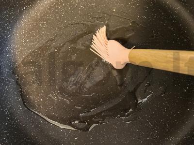 Kiaušiniai su kumpiu ir sūriu Žingsnis 2