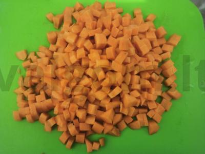 Olivje salotas su doktorine dešra ir svogūnais Žingsnis 2