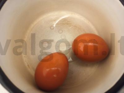 Olivje salotas su doktorine dešra ir svogūnais Žingsnis 4