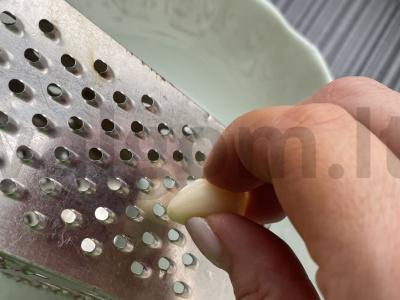 Cukinijų kotletai su grietine Žingsnis 4