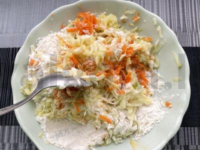 Cukinijų kotletai su grietine Žingsnis 8