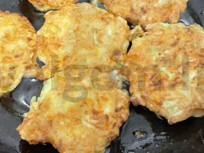 Cukinijų kotletai su grietine Žingsnis 11