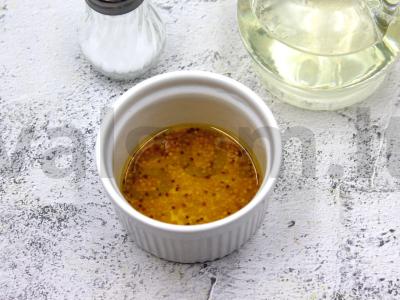 Salotos su kriauše ir dorblu sūriu Žingsnis 5