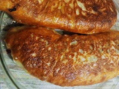 Kepti pyragėliai su kopūstais ir dešrelėmis Žingsnis 4