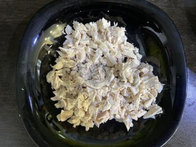 Sultingas salotas su vištiena, ananasais ir graikiniais riešutais Žingsnis 4