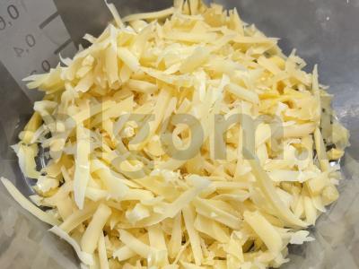 Makaronai su sūriu ir vyšniniais pomidorais Žingsnis 4