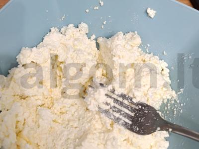 Sūrio pyragėliai „Paprasti“ Žingsnis 3