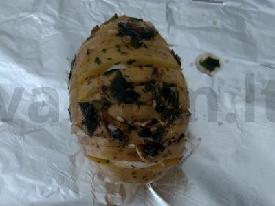 Bulvės-harmonikė folijoje Žingsnis 5