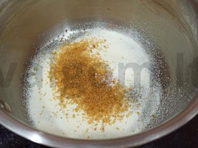 Manų košė su džiovintomis abrikosais ir šokoladu Žingsnis 1