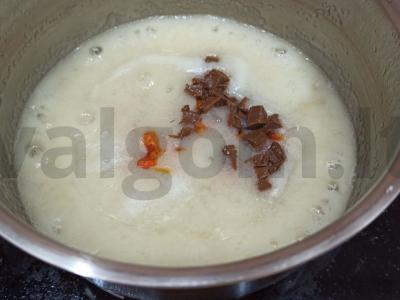 Manų košė su džiovintomis abrikosais ir šokoladu Žingsnis 4